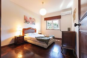 Sintra Classic Villa by Homing
