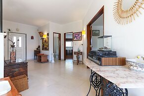 Sintra Classic Villa by Homing