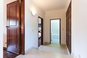 Sintra Classic Villa by Homing