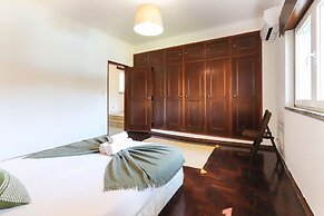 Sintra Classic Villa by Homing