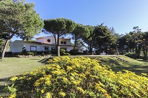 Sintra Classic Villa by Homing