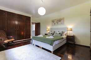 Sintra Classic Villa by Homing