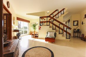 Sintra Classic Villa by Homing