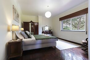 Sintra Classic Villa by Homing