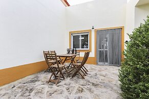 Sintra Classic Villa by Homing