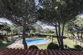 Sintra Classic Villa by Homing