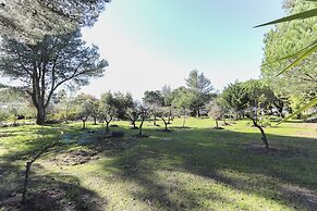 Sintra Classic Villa by Homing