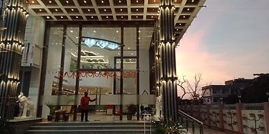 Dhamma Grand Hotel Resort