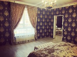Golden Villa