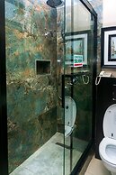 Green Point Hotel