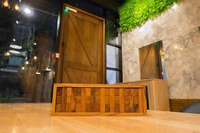 Comfy Bed Hostel - Adults Only