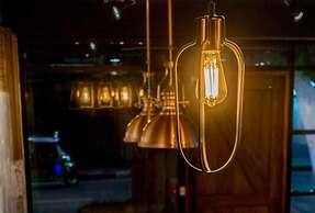 Comfy Bed Hostel - Adults Only