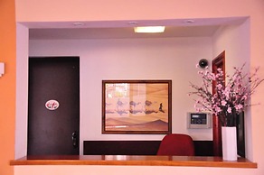 Hadass Desert Inn