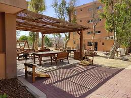 Hadass Desert Inn