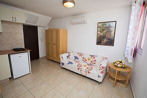 Hadass Desert Inn