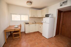 Hadass Desert Inn