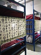 Lao Huk Bed and Cafe - Hostel