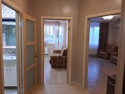 Apartment on Pervomayskiy Prospekt 76-3