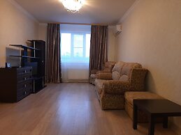 Apartment on Pervomayskiy Prospekt 76-3