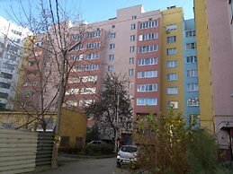 Pretty Apartment on Vokzalnaya 61k1