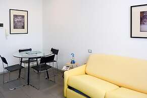 Vista Hotel & Residence