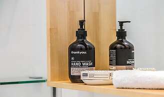 Your Luxury Escape - White Oak