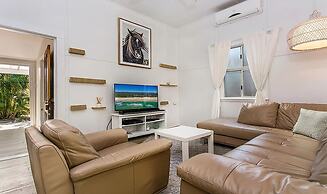 Your Luxury Escape - White Oak