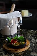 El Carmelo Mountain Lodge