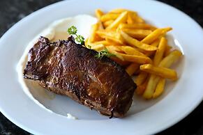 El Carmelo Mountain Lodge