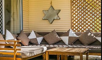 Your Luxury Escape - Bungalow 8