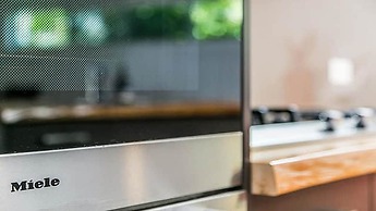 Your Luxury Escape - Red Bohemian