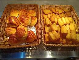 Rejoice by Argyle Guangzhou Baiyun Airport Renhe Metro B