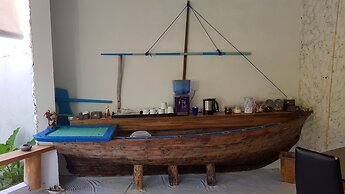 Blue World Dharavandhoo