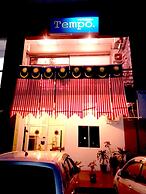 Tempo - Hostel
