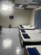 Pops Hotel & Restaurant