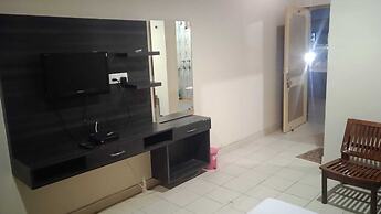 Pops Hotel & Restaurant