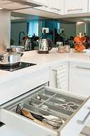 S3 Beautiful 2 Beds Suite - KLCC - KL Tower - WIFI