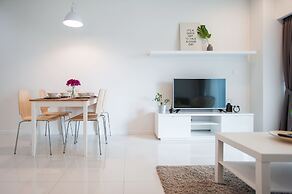 S3 Beautiful 2 Beds Suite - KLCC - KL Tower - WIFI