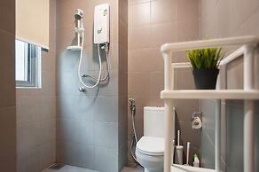 S6 Beautiful 2 Beds Suite - KLCC - KL Tower - WIFI