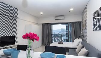 S4 Designer Suites - KLCC - KL Tower - Netflix - WIFI