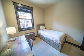 Alders 24 Outpost Dr