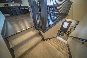 Alders 24 Outpost Dr