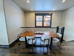 Alders 24 Outpost Dr