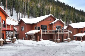 Alders 24 Outpost Dr