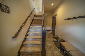 Alders 24 Outpost Dr