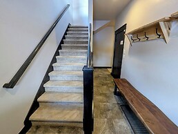 Alders 24 Outpost Dr