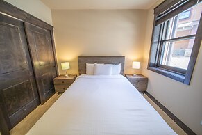 Alders 24 Outpost Dr