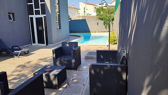 Vila Hotel By VimaHotels