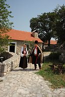 Ethno village Kokorici - Holiday house