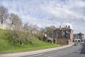 The Tansy House on Queen Street